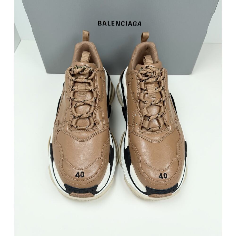 Size 40EU/7US- Balenciaga Triple S Sneaker Nude Beige🦂 NEW/RETAIL $1.1K! - Picture 3 of 10